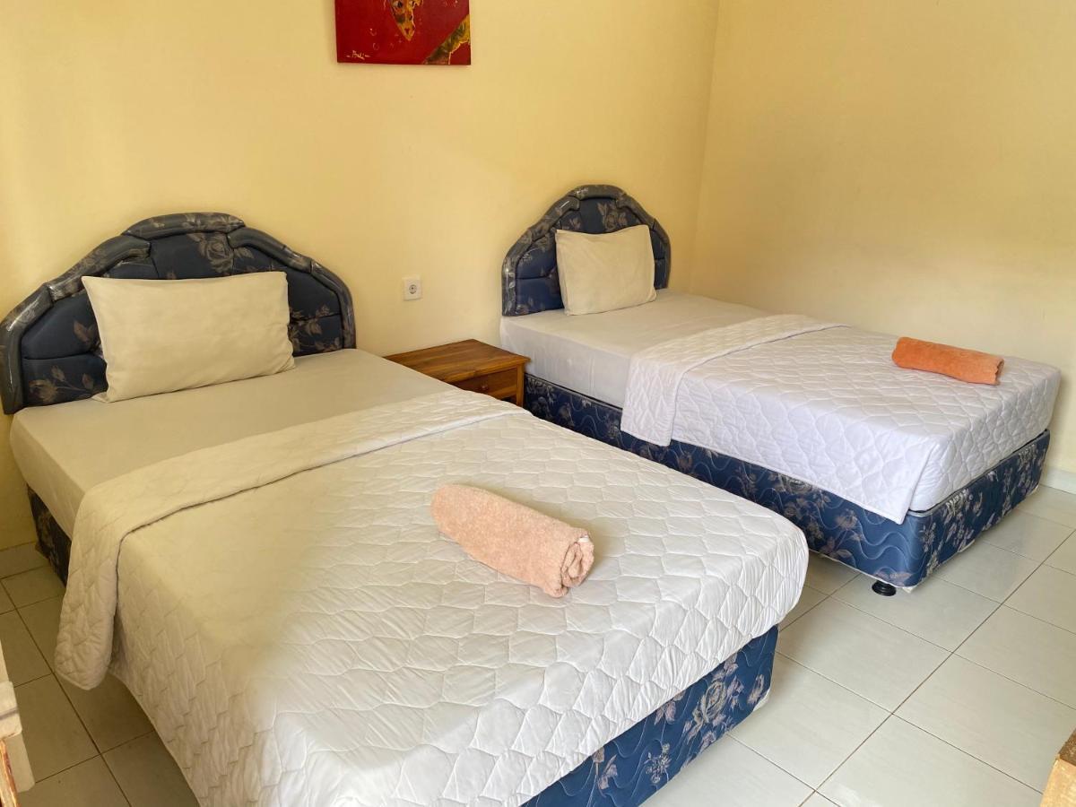 Twins Homestay Canggu Екстериор снимка