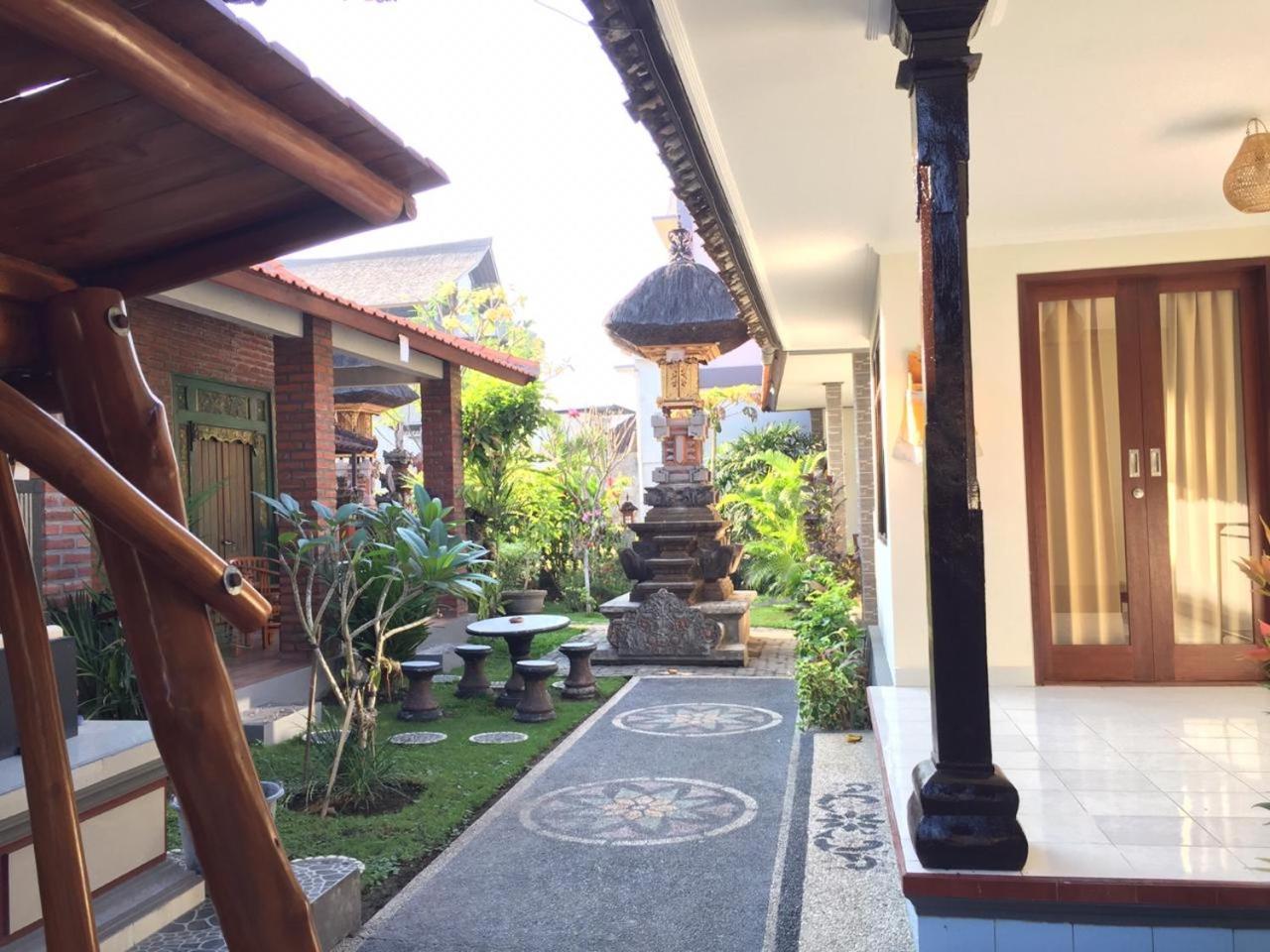 Twins Homestay Canggu Екстериор снимка