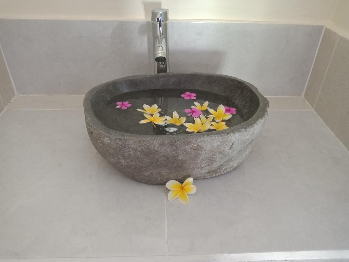 Twins Homestay Canggu Екстериор снимка