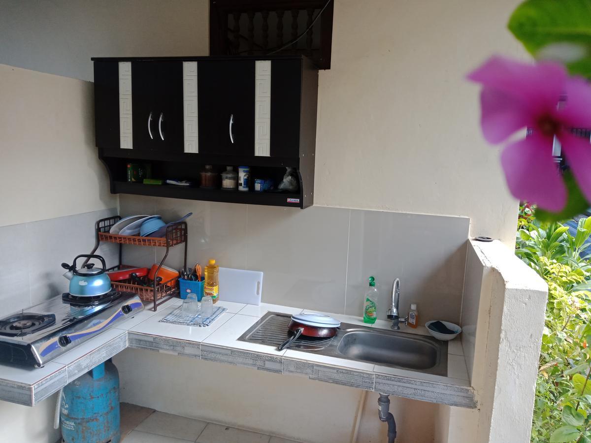 Twins Homestay Canggu Екстериор снимка